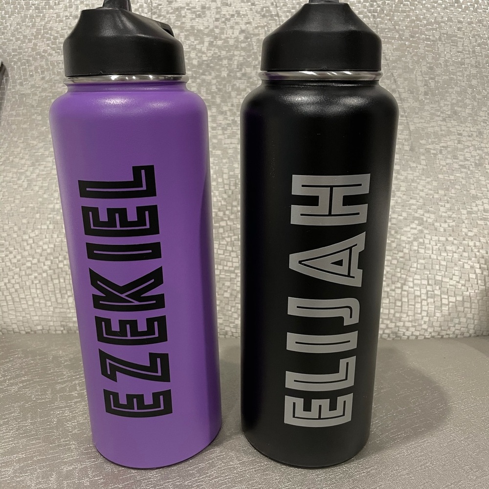 Insulated stainless water bottle 32oz Stra… - Picture 12 of 16